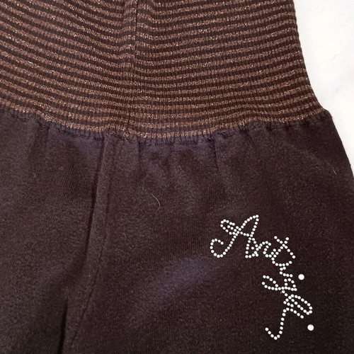 Artigli brown capri pants like new with elastic and subtle decoration