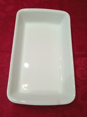 Pyrex baking dish