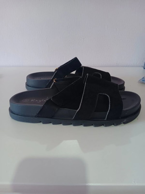 Kayla slippers size 40 black like new, worn a few times