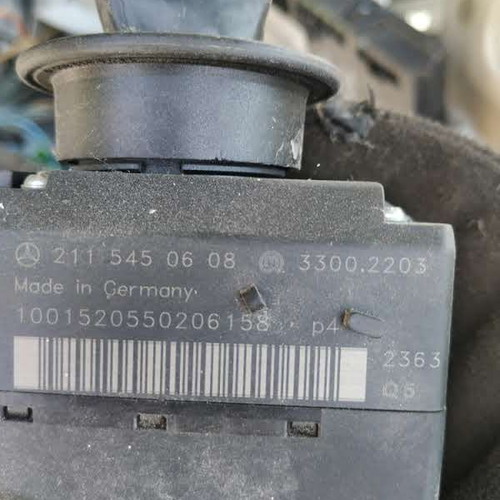 Ignition switch receiver 211 545 06 08 Mercedes W211 used