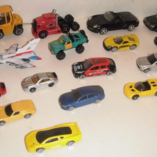 Pack of 71 Toy Cars and Vehicles including Hot Wheels, Majorette, Matchbox, Micro Machines