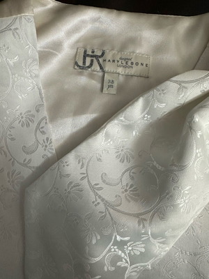 JRM Cream Floral Official Set with Cravat new for boys