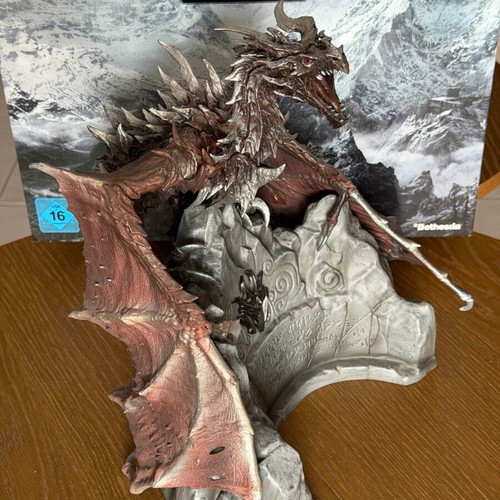The Elder Scrolls V Skyrim Collector's Edition PS3 like new