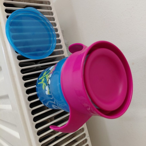 Educational cup like new, minimally used