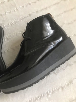 Black Patent Leather Ankle Boots Size 37 Like New with Gold Button