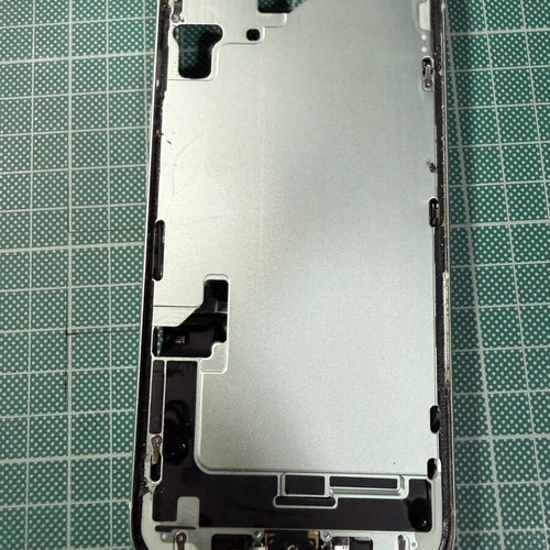 iPhone 15 USA chassis used with vibration