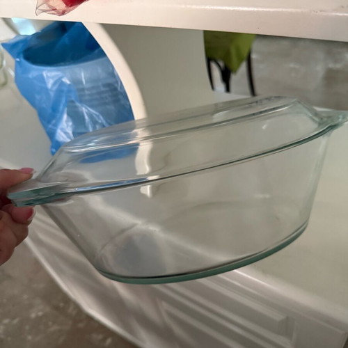 Pyrex set of 2 like new