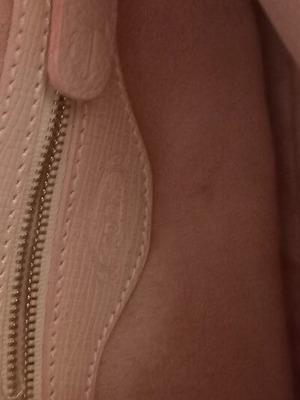 Tod's shoulder bag like new, soft pink leather