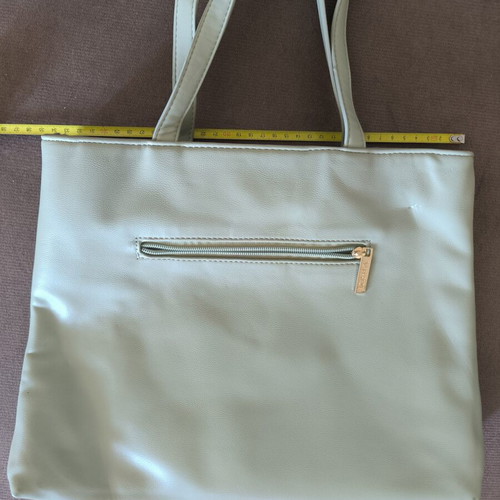 Verde women's handbag like new, beige