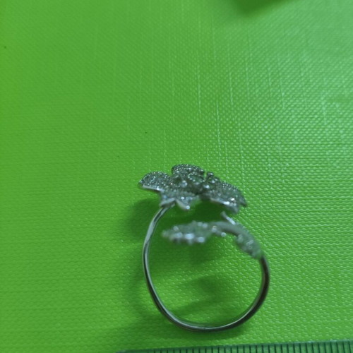 Silver 925 ring used, resizable, flower design