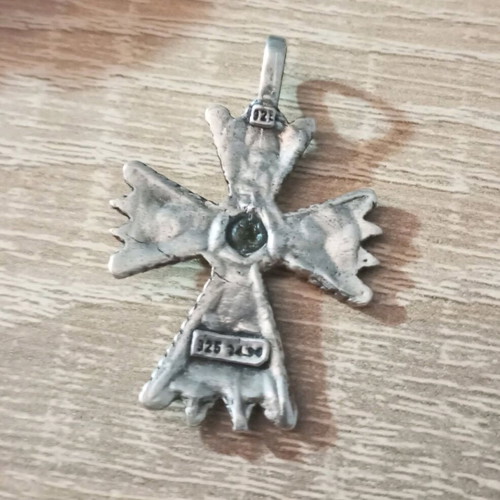 Silver cross 925 with zircon like new