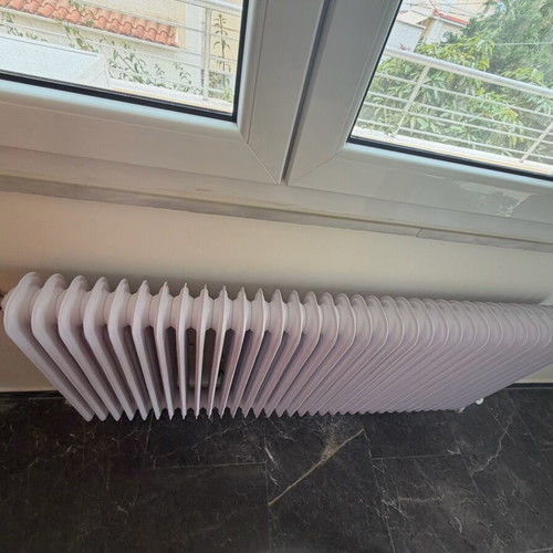 Heating radiators like new, 8 units plus 2 extra, 276 sections total
