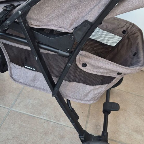 Baby stroller for up to 4 years, foldable cabin luggage size