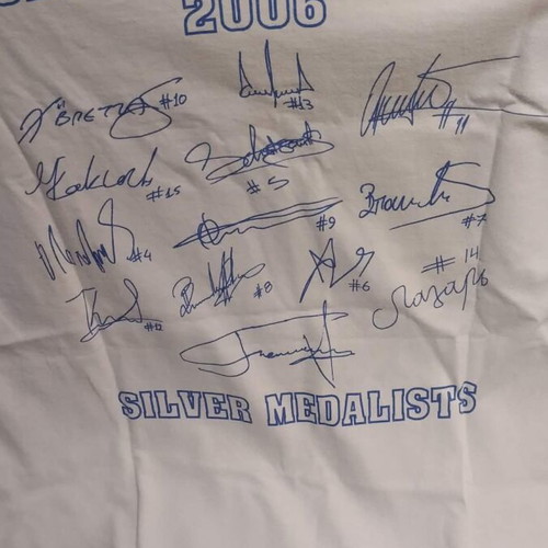 Collectible t-shirt with signed players Greece national team Silver medalist 2006 like new