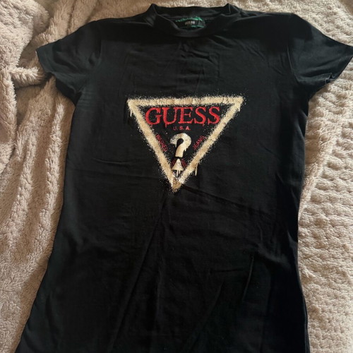 Guess short-sleeve t-shirt new, size S