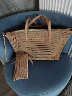 Tote bag Christina Malle καινούργιο, μπεζ με Lazer cut και τσαντάκι