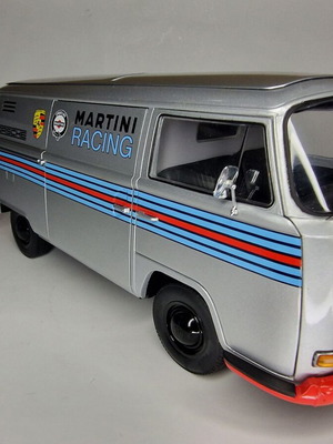 Schuco VW T2 Martini Racing metal model 1:18 new