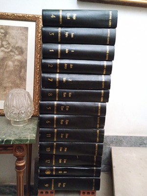 Papyrus Larousse Encyclopedia complete set like new