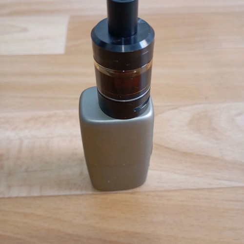 Electric cigarette used, in good working condition