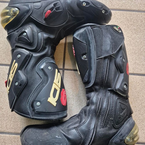 Sidi Vertigo motorcycle boots used, sport track model, size 43