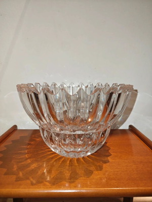Vintage crystal decorative bowl Mikasa like new
