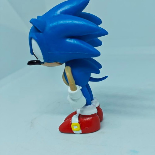 Sonic the Hedgehog collectible vintage figure like new