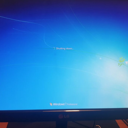 LG 22M35A 22" LED Monitor like new, 1920x1080 Full HD