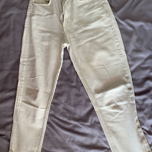 Bershka beige mom fit jeans used
