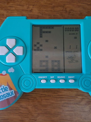 Φορητή ρετρό κονσόλα Brick Game Little Dinosaur μεταχειρισμένη, χαμηλός ήχος