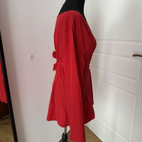 Shein Curve blouse 2XL like new, red, wrap style with belt