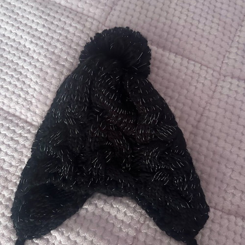 Black knit cap used for women and men