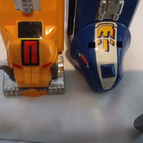 Mighty Morphin Power Rangers Megazord figure used, 23cm, Bandai 1991