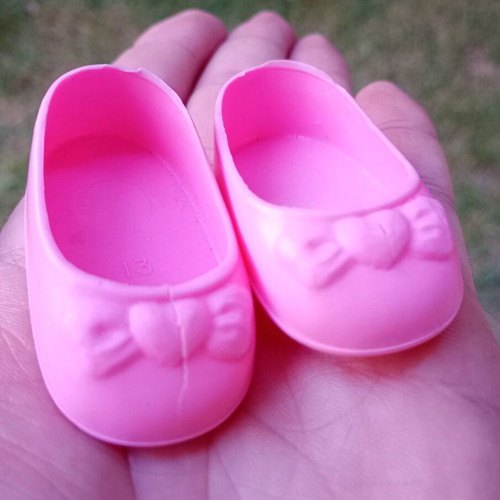Lil Miss doll shoes vintage 80s used with crack