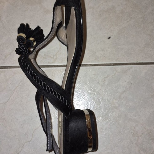Exe sandals like new, black and gold, size 38, low heel