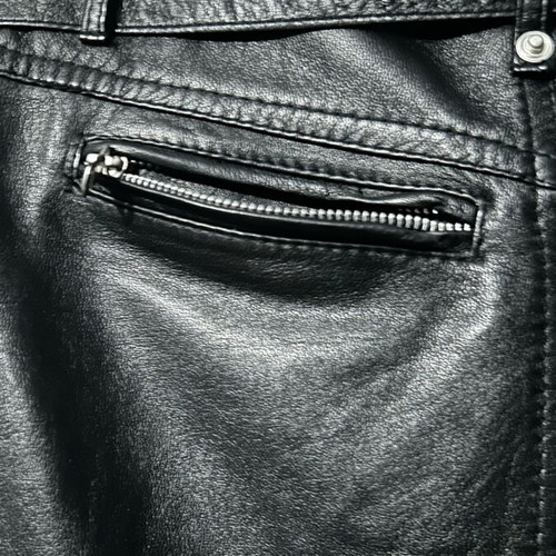 Black leather skirt used size M/L missing fur part