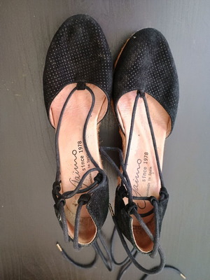 Gaimo women's black and beige sandals size 39 used