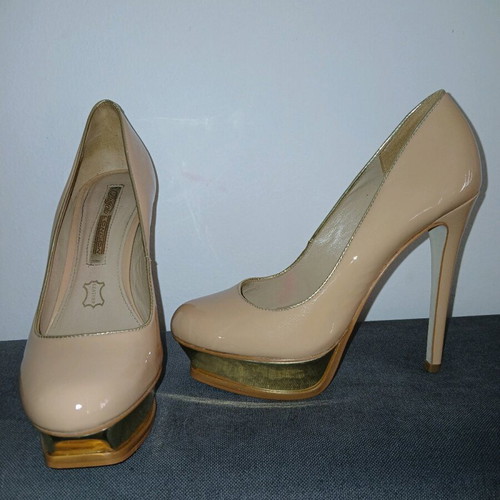 Buffalo double-layer leather patent platform pumps 12cm like new