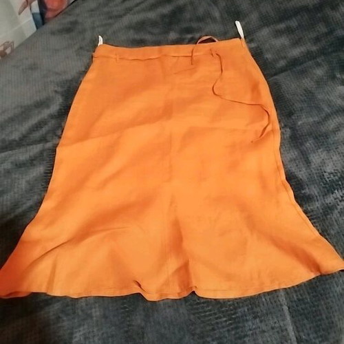 Linen skirt orange like new, size S