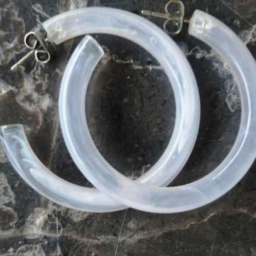 Vintage earrings hoops with milky texture like new