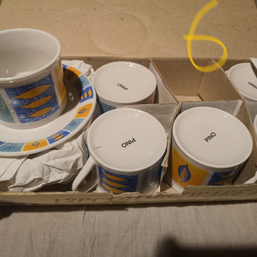 Coffee and tea cups set, like new, pack of 12