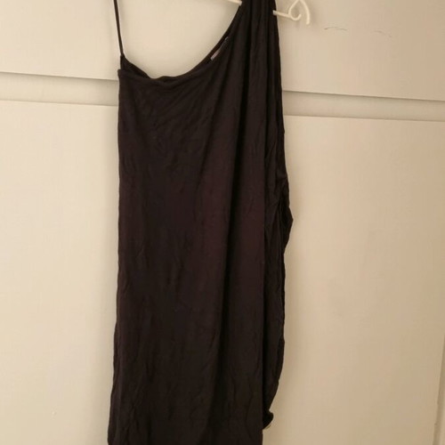 Bershka mako dresses like new, pack of 3 in tan, olive and black