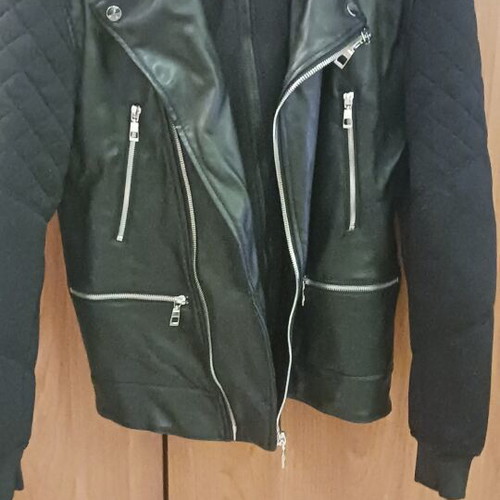Zara jacket like new, leather and quilted fabric with hood, black, size S