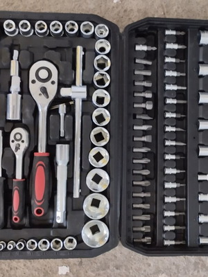 Tool kit with two ratchets 108 pieces new