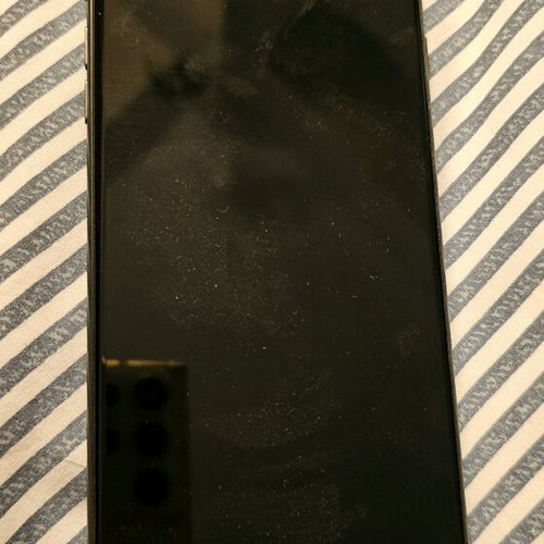 I phone 8 plus for parts only, broken motherboard