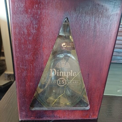 Dimple 15 Years Old Blended Scotch Whisky with Original Wooden Box new