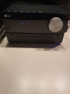 LG CM 2460 100 Watt Mini Hi Fi used with speakers