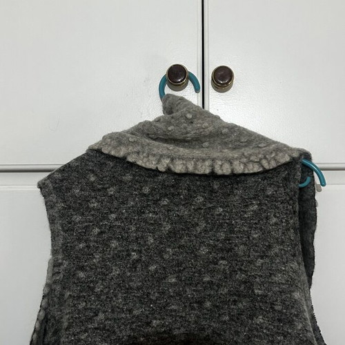 Grey embossed sleeveless cardigan waterfall style, like new, one size L-XXL