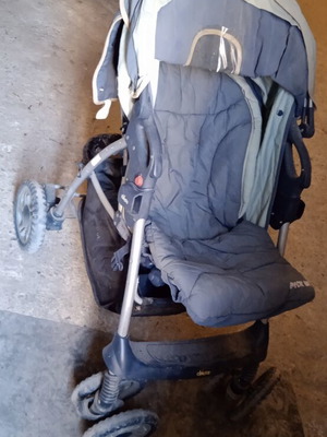 Chicco stroller used with all accessories