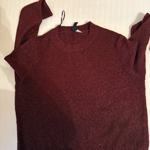 H&M women's sweater like new, red, size M