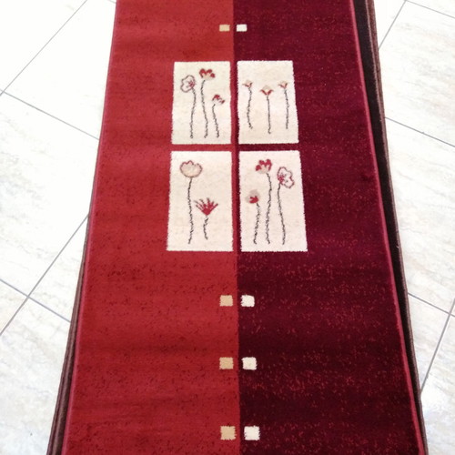 Bedroom rug set 3 pieces new, brick red, burgundy, ecru